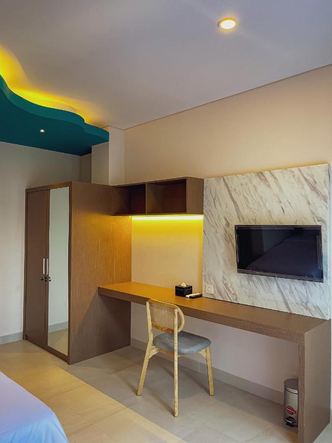 Aj Boutique Hotel 요그야카르타 외부 사진