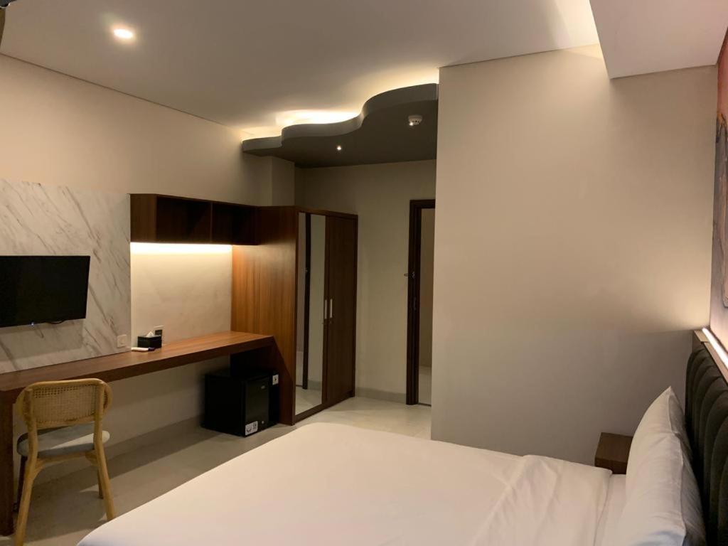 Aj Boutique Hotel 요그야카르타 외부 사진